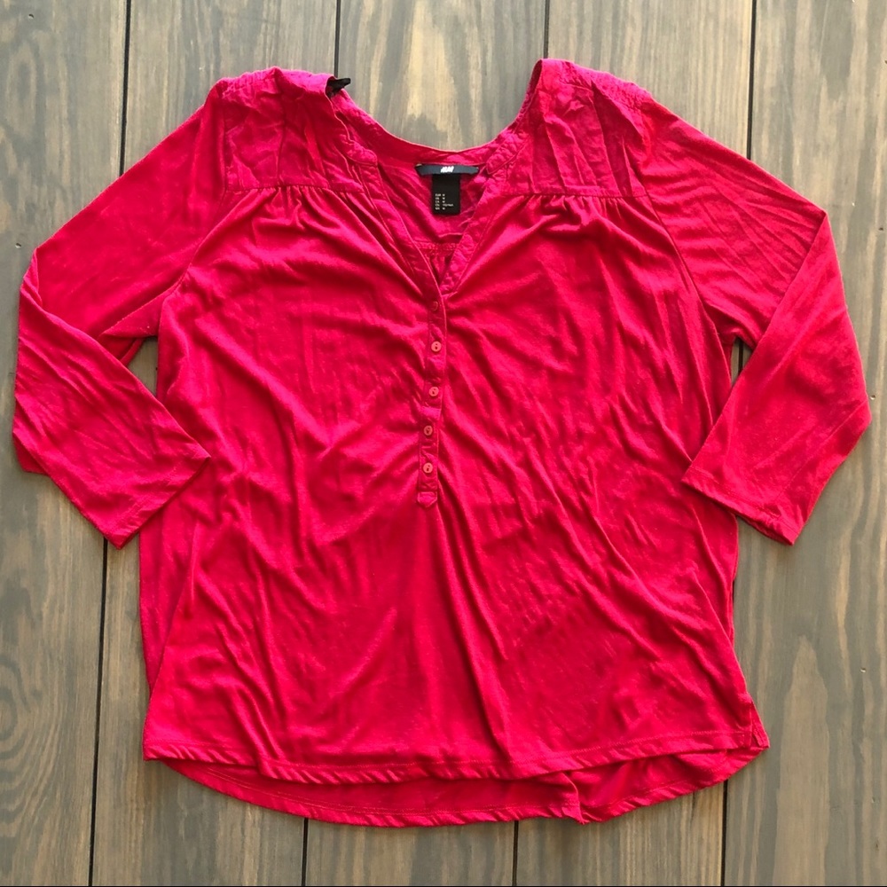 H&M Bright Cherry Color Henley M